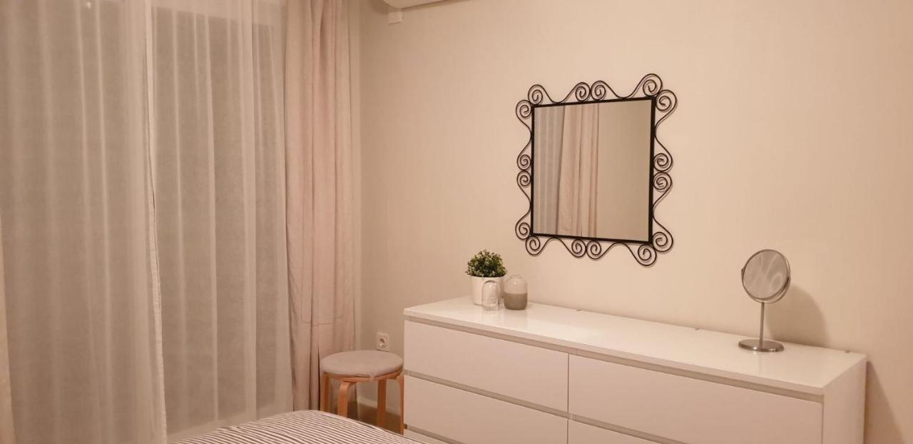 Neptuno 2B Menyber Apartman Nerja Kültér fotó